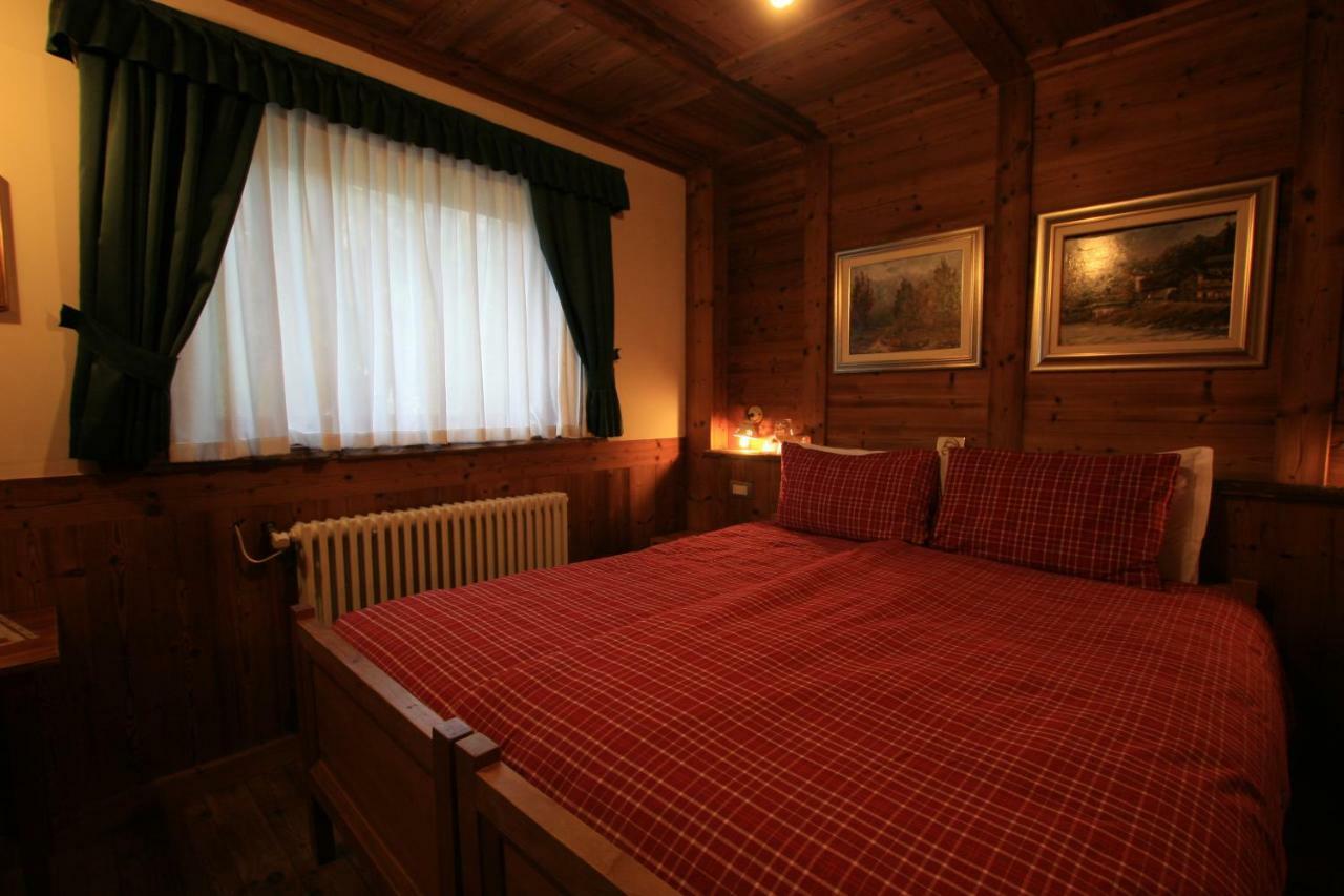 Albergo Villa Anna Maria ชัมโปลุก ภายนอก รูปภาพ